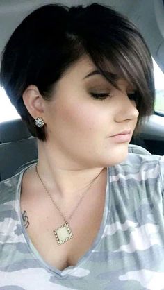 Plus Size Hairstyles, Short Hair Cuts For Round Faces, Pixie Haircut For Round Faces, Ginnifer Goodwin, Pixie Hair, Short Hair Styles For Round Faces, Penteado Cabelo Curto, Girl Short Hair, Hairstyles For Round Faces