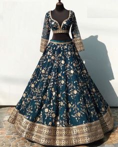 Lehenga Sequins, Lehenga Golden, Ghaghara Choli, Dulhan Lehenga, Cream Lehenga, Wedding Dulhan, Choli Navratri, Lehenga Heavy, Lehenga Designs Latest