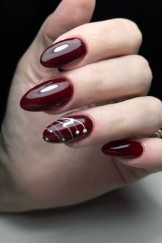 December Nails Festive Nail Designs, December Nails, Nails Trend, Red Acrylic Nails, Stunning Nail Designs, Nail Art Trends, Latest Nail Art, Manicure Nails, Festival Nails