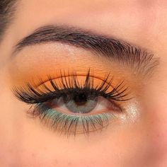 Eye Makeup Pictures, Colorful Eye Makeup, Edgy Makeup, Makeup Eye Looks, Creative Eye Makeup