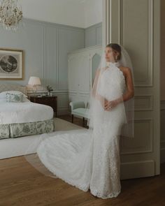 Sofia Richie, Elliot Grainge, Wedding , old money aesthetic  wedding aesthetic Wedding Veil Inspiration, Rehearsal Dinner Looks, Sophia Richie, Stella Tennant, Vogue Wedding, Shot List, Wedding Shot, Lionel Richie, Sofia Richie