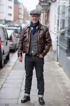 Men Street Look, Pilot Style, All Black Fashion, Workwear Style, Chubby Fashion, Trench Coat Men, Mens Outfit Inspiration