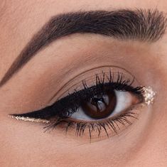 Make Up Designs, Nye Makeup, New Year's Makeup, New Years Eve Makeup, Holiday Makeup Looks, Eye Makeup Pictures, Smink Inspiration, Eye Makeup Designs, Makijaż Smokey Eye