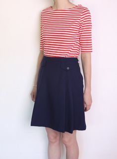 Cool vintage navy blue skirt - flared a line cut. Nice details - pleats on the sides and two false pockets. Zipper and button on the side. Era: 90's Fabric: not given Condition: very good Estimated size: S / M (please, check the measurements) Measurements (measured flat - need to be doubled to get the circumference): Waist: 35 cm / 13,7 inches Length: 52 cm / 20 inches Office Skirt Outfit, Business Casual Skirt, Royal Blue Skirts, Skirt Preppy, Everyday Skirts, Preppy Skirt, Plaid Wool Skirt, Star Clothing, Navy Blue Skirt