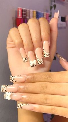 nails without acrylic Cheetah Square Nails, Square Nails Cheetah Print, French Tip Nails With Cheetah Print, Birthday Nails Cheetah, Baddie Bday Nails, Cheetah Design Nails, Gel Nails Ideas Oval, Cheetah Print Square Nails, Nails Acrylic Cheetah Print