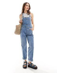 Jumpsuits & Rompers by ASOS DESIGN Co-ordinating made easy Classic overalls design Functional pockets Regular fit Dungry Outfits Women, Jean Jumpsuits For Women, Blue Dungarees Outfits, Dungarees Outfit Aesthetic, Denim Dungarees Outfit, 90s Overalls Outfit, Fitted Overalls, Jean Overall Outfits, Overalls Design