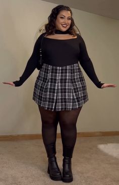 Fat Outfits, Curvy Alternative Fashion, Outfits Curvy, Blouse Elegant, Plus Size Summer Outfits, Alt Outfits