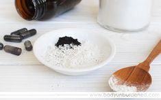 This DIY All-Natural Blackhead Busting Blackout Mask is the best natural remedy for blackheads! Made with natural + powerful ingredients to keep skin clear. Remedy For Blackheads, Diy Charcoal, Diy Charcoal Mask, Diy Apothecary, Charcoal Mask Benefits, Mask Blackheads, Mask For Blackheads, Homemade Face Moisturizer, Face Mask Acne