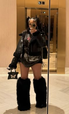 777 Chica Hip Hop, Fur Boots Outfit, Billy B, Looks Black, Cute Swag Outfits, Cute Everyday Outfits