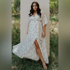 Baltic Born Luca Jacquard Kimono Maxi Dress | Sage - Xs More Of A Silvery Sage. Color Is No Longer Available Engagement Picture Outfits, Dresses Velvet, Kimono Maxi Dress, Dresses Holiday, Dress Sage, Velvet Wrap Dress, Wedding Kimono, Velvet Dresses, Baltic Born