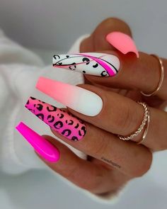 Nails Biab, Leopard Nail Designs, Unghie Sfumate, Sassy Nails, Leopard Nails, Almond Shape, Nails Almond, Summer Acrylic Nails, Pink Acrylic Nails