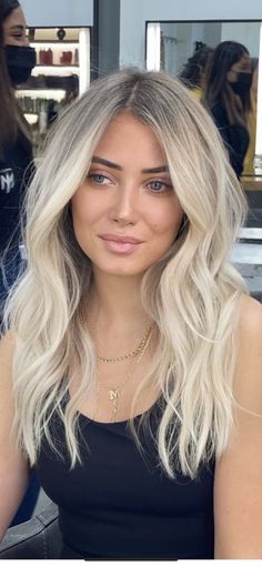 Platinum Blonde Hair With Root Shadow, Blond Root Smudge, Dragged Roots Blonde, Icy Blonde With Root Smudge, Blonde Hair With Brown Roots, Blonde Inspiration, Medium Length Blonde Hair, Blonde Hair With Roots, Blonde Hair Goals