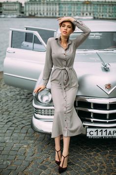 Фотографии KATERINA DOROКHOVA. ЖЕНСТВЕННЫЕ ПЛАТЬЯ – 15 альбомов Simple Wardrobe, Pinterest Fashion, Car Girl, Looks Chic, 가을 패션, Mode Vintage, Looks Style, Mode Inspiration, Look Chic