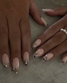 Gold Bejeweled Nails, Almond Prom Nails Acrylic, Nails With Gold Beads, White Nail Gem Designs, Bedazzled Almond Nails, Jewels On Nails Rhinestones, Nails With Lots Of Gems, December Bday Nails, Black With Rhinestones Nails