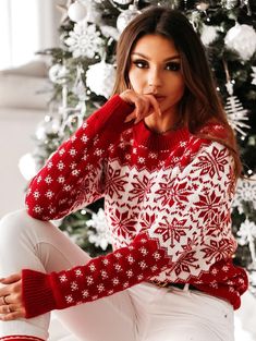 The thick Christmas sweater for ladies is made of high-quality and soft acrylic fabric, with delicate stitching, which perfectly matches the beautiful necklace, with a charming and elegant look.Product description1. This sweater has a snowflake pattern. It looks very cute, full of Christmas elements, very stylish and fashionable.2. The top is suitable for most scenes, very suitable for casual, daily, party or taking pictures, and also very suitable as a gift, especially at Christmas.Product attr Christmas Fashion Outfits, Winter Whimsy, Cozy Recipes, Elegant Style Women, Holiday Knits, Christmas Pullover, Knitted Long Sleeve, Christmas Atmosphere, Jacquard Sweater