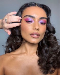 Glam Makeup Colorful, Fushia Makeup Looks, Jackie Aina Palette Looks, Vibrant Eyeshadow Looks, Colorful Glam Makeup, Pink And Purple Makeup, Makeup Looks Creative, Matte Make Up