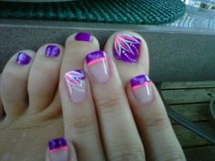 purple with pink and white highlights flower manicure pedicure =========================== nail art | nail polish | nails | nail design Do It Yourself Nails, Toenail Art Designs, Manicure Gel, Toe Nail Designs, I Love Nails, Toe Nail Art, Fancy Nails