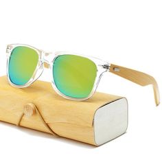 Men’s Luxury Wooden Sunglasses with Wooden Box - InnovatoDesign Reflective Sunglasses, Bamboo Sunglasses, Bamboo Mirror, Box Light, Wood Sunglasses, Wooden Sunglasses, Wooden Accessories, Classic Sunglasses, Sunglasses Men