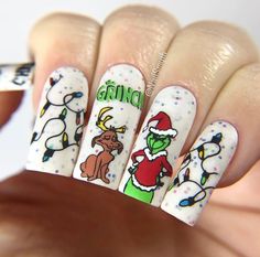 I want Grinch Nails Nail Art Character, Grinch Nail Designs, Best Christmas Nails, Grinch Nails, Nail Art Designs 2023, Artist Hue, Christmas Nail Polish, Christmas Artist