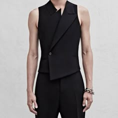 Men Corset, High Fashion Hair, Stylish Mens Suits, Classy Suits, Stylish Mens Fashion, Alexander Mcqueen Men, Street Style Outfits Men