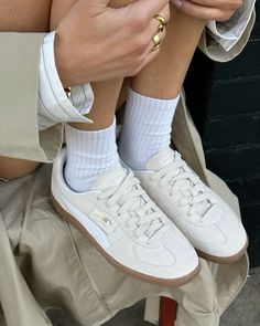 Cute Puma Shoes, Puma Sneakers Outfit, Puma Sneakers Womens, Sneakers 2024, Puma Palermo, Puma Outfit, Puma Cali, Skandinavian Fashion, Shoe Wishlist