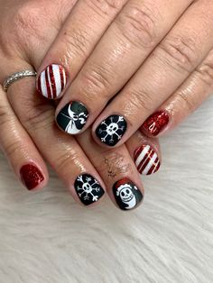 Nightmare Before Christmas Nails￼, Gothic Christmas Nails Acrylic, Nightmare Before Christmas Nails For Christmas, Jack Christmas Nails, Star Wars Christmas Nails, Spooky Winter Nails, Gothic Christmas Nails Short, Jack Nails Nightmare Before Christmas, Tnbc Nails