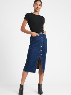 SUSTAINABLE: Made with luxuriously soft, lightweight and eco-friendly TENCEL™ lyocell and recycled cotton.  NO STRETCH: This rigid denim is specially washed for an already broken-in feel.  A-LINE: This button-front denim skirt has a gentle flare for an A-line fit.  6-button front.  Belt loops.  Five pocket styling.  Unlined.  High waisted.  Fitted through the waist and hip, gently flared from hip to hem.  Midi length.  Skirt length (size 6): Petite 29", Regular 31", Tall 34" Model: Size 2, 5'10" Blue Jean Skirt Outfits, Long Denim Skirt Outfits, Button Front Denim Skirt, Jean Skirt Outfits, How To Make Skirt, Denim Skirt Outfits, Black Wide Leg Pants, Smart Outfit, Denim Midi Skirt