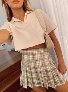 Tennis Skirt Outfit, Looks Pinterest, Beige Outfit, A Skirt, Mode Inspo, Looks Style, Mode Inspiration, Teen Fashion Outfits