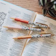 Wildflower printed pens sitting on Bible Sweet Reminders, Daily Grace, Uplifting Words, How To Measure Yourself, Taking Notes, Book Study, Fun Craft, Pointed Pen, Knowing God