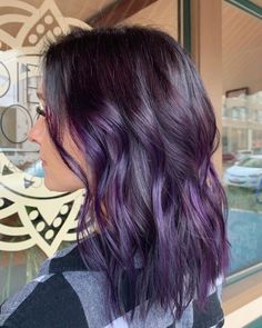 Hair Dye Ideas Purple, Natural Hair Dye Ideas, Dark Purple Hair Color Ideas, Purple Hair Color Ideas, Purple Hair Color, Purple Balayage, Light Purple Hair