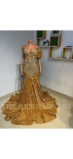 Long Prom Dress Ideas, Arabian Night Prom Dress, Royal Blue And Gold Prom Dress, Emerald Green And Gold Prom Dress, Gold Ball Dress, Gold Prom Dresses Black Women, Gold Ball Dresses, Green And Gold Prom, Gold Lace Prom Dress