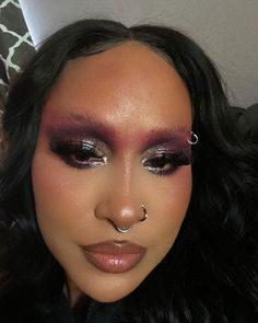 New Year Makeup Looks, Heart Makeup Aesthetic, Makeup Ideas Fun, Grunge Makeup Black Women, Weird Makeup Looks, Maximalist Makeup, Eccentric Makeup, Glamor Makeup, Nyfw Makeup