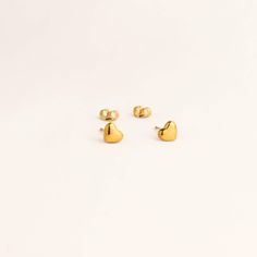 Add a touch of love to any outfit with our Mini Heart Stud Earrings. These playful earrings are a subtle and stylish way to show your sweet side. Perfect for everyday wear or dressing up, these studs will surely put a smile on your face. Valentina Rose, Playful Earrings, Friendship Rings, Mini Earrings, Heart Stud Earrings, Bead Charm Bracelet, Mini Heart, Gold Stud, Heart Studs