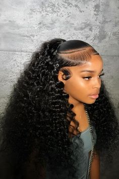 Voluminous Curly Half-Up Weave Ponytail Curly Ponytail Weave, Quick Weave Curly, High Curly Ponytail, Down Curly Hairstyles, Curly Hair Half Up Half Down, Curly Weave, Weave Ponytail Hairstyles, Sleek Ponytail Hairstyles, Weave Ponytail