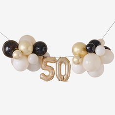 Arche de ballons doré et noir : decoration fete 50 ans chic Balloon Bunting, 60th Birthday Balloons, 30th Birthday Balloons, 40th Birthday Balloons, 50th Birthday Balloons, 40 Balloons, 30 Balloons, 60th Birthday Decorations, Happy Birthday Bunting