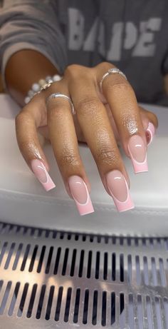 Medium Length French Tip Nails With Design, Fine Line French Tip Nails, Pink Gel Nails Short Design, Acrylic Nails Simple Pink, Box Nails Short, Pink Acyrilics Nails, Mexico Vacation Nails Cancun, Full Chrome Nails, Short Basic Acrylic Nails