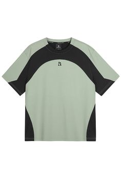 The Trident Seamed Workout Tee offers optimal performance with its unique design. Featuring contrast mesh vents, this tee allows for maximum breathability and comfort during exercise. Stay on top of your game with this workout essential. Body: 82% Polyester 18% Spandex Mesh: 98% Dacron 2% Spandex Models are 6'2" and wearing a size medium T Shirt Inspiration, Spandex Outfits, Gymwear Outfits, Blue Fog, Mens Bags Fashion, Mens Workout Shirts, Concept Clothing, Workout Attire, Sweater Jumpsuit