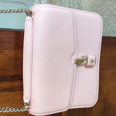 New With Tag And Dust Bag, Has Been Kept In Dust Bag, Never Used, No Spots Or Tears Kate Spade Cameron Street, Kate Spade Crossbody Purse, Nylon Handbag, Bag With Chain, Bags Kate Spade, White Purses, Leather Handbags Crossbody, Kate Spade Purse, Leather Bows