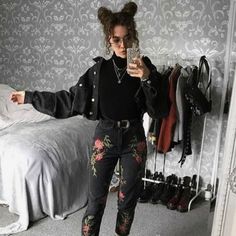 Villain Vogue: 47 Top Outfit Ideas to Channel Your Inner Villain - ljanestyle Punk Dress, Chic Pants, Chic Shirts, Women Fashion Edgy, Punk Outfits, Tyler The Creator, Moda Vintage, Fashion Korean, Edgy Outfits