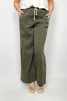 This twill pant will quickly become your new spring favorite. It's crafted with a high paper-bag waist and a charming roped drawcord. The full-length wide leg is super relaxed while the seam details add a unique casual finish. Paper-bag waist with rope drawcord Front and back pockets Decorative seaming details Wide leg Twill 70% Cotton 27% Lyocell 3% Elastane Item# RS4C720 *All sale items are final sale. Click to see our full return policy here. Twill Pants, Paper Bag, Full Length, Wide Leg, Pants, Trousers