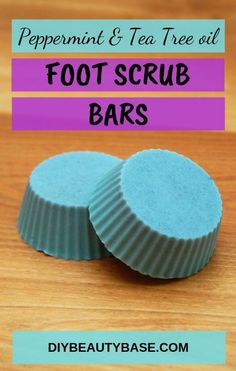 Diy Scrub Bars, Diy Foot Scrub Recipes, Foot Scrub Recipe, Homemade Foot Scrub, Peppermint Foot Scrub, Scrub Bars, Foot Scrubber