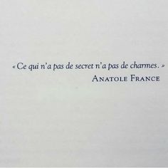 a piece of paper with an image of a clock on it and the words,'ce quii n 4 pass secret la passe ni pais de l'as de paris de des de diees de jer de charmes de france