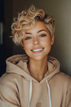 30+ Dynamic Long Pixie Haircut Ideas to Refresh Your Style in 2024 – CreativeBooster Piecy Pixie Haircut, Pixie Permed Hair, Pixie Hairstyle Women, Modern Perm, Long Pixie Haircut, Best Hair Cut, Very Short Pixie, Texture Layers, Pixie Haircut Ideas