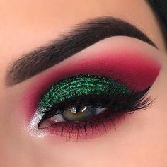 Patriotic Makeup, Eyeliner Trends, Double Eyeliner, Christmas Makeup Tutorial, Festive Makeup, Xmas Makeup, Christmas Eyeshadow, Maquillage Yeux Cut Crease, Make Up Designs