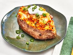 Southwestern Twice Baked Sweet Potatoes Recipe Tasty Slow Cooker Recipes, Bbq Sweet Potato, Pork Shoulder Recipes, Sweet Potato Recipes Baked, Twice Baked Sweet Potatoes, Baked Sweet Potatoes, Easy Potato Recipes, Slow Cooker Bbq, Sweet Potato Chili