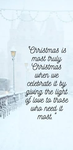 Happy Xmas light wishes for friends. Christmas Light Quotes, Quotes For Family And Friends, Christmas Lights Quotes, Merry Christmas Text