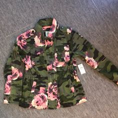 Nwt Gap Jacket Size S. Green Camo And Pink Flowers. Floral Camo, Camo Shirt, Camo And Pink, Camo Shirts, Army Jacket, Camo Jacket, Gap Jacket, Unisex Jacket, Gap Jackets