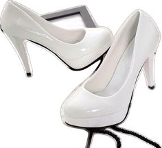 Platform High Heels, Cordial, Shoes Pumps, Pump Shoes, Be Happy, On Shoes, Slip On Shoes, High Heel, Patent Leather