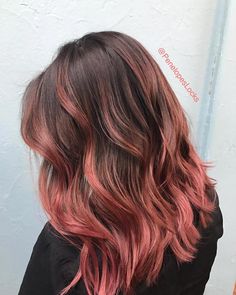 Rose Gold Hair Brunette, Best Ombre Hair, Gold Hair Colors, Hair Color Rose Gold, Hair Color Chocolate, Brunette Balayage Hair, Pink Highlights, Short Hair Balayage