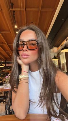 Classy Brown Hair Color, Rich Brunette, Brown Hair Looks, Brown Hair Inspo, Hair Secrets, Hairstyles For Layered Hair, Mode Boho, Dull Hair, Dress Hairstyles